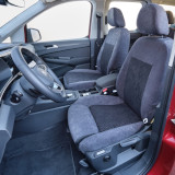 Sitzbezüge aus Stoff in einem VW Caddy